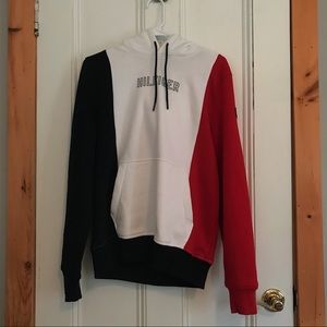 🚨FINAL PRICE🚨Tommy Hilfiger “Hilfiger” Hoodie